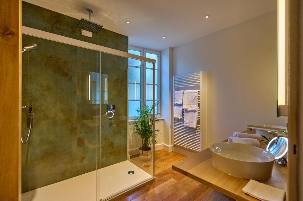 נבר Appartement Montagnon - Les Suites Du Palais - Classe 4 Etoiles, Parking Prive, Vue Cathedrale, 3 Chambres, Primo C0Nciergerie מראה חיצוני תמונה