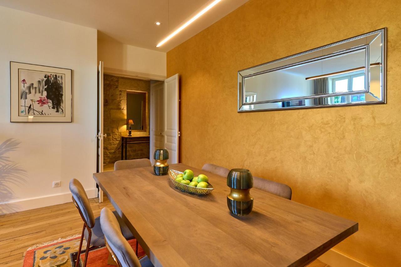 נבר Appartement Montagnon - Les Suites Du Palais - Classe 4 Etoiles, Parking Prive, Vue Cathedrale, 3 Chambres, Primo C0Nciergerie מראה חיצוני תמונה