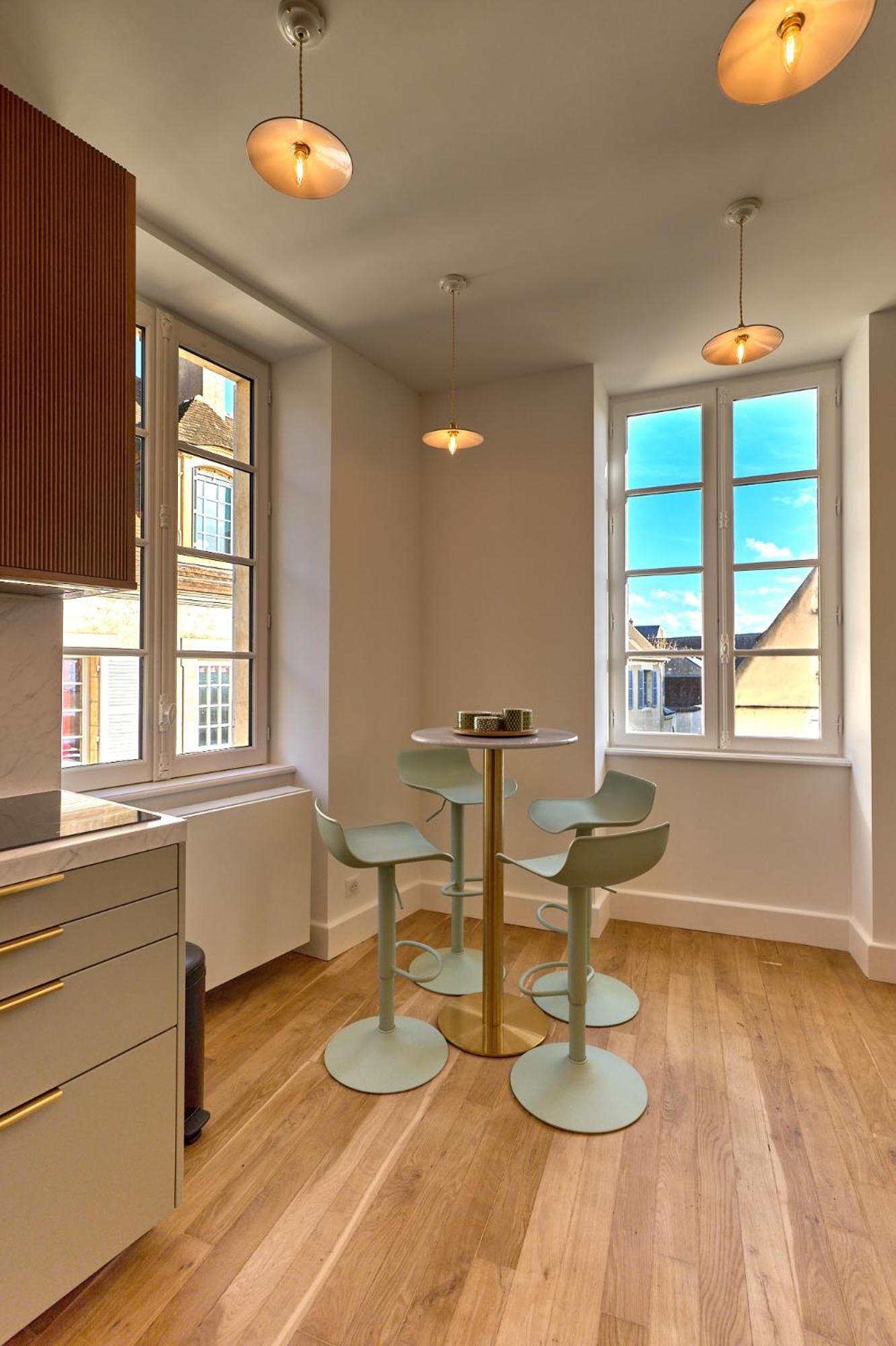 נבר Appartement Montagnon - Les Suites Du Palais - Classe 4 Etoiles, Parking Prive, Vue Cathedrale, 3 Chambres, Primo C0Nciergerie מראה חיצוני תמונה