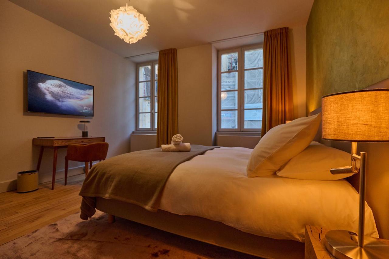 נבר Appartement Montagnon - Les Suites Du Palais - Classe 4 Etoiles, Parking Prive, Vue Cathedrale, 3 Chambres, Primo C0Nciergerie מראה חיצוני תמונה