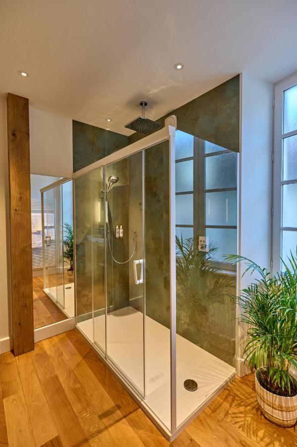 נבר Appartement Montagnon - Les Suites Du Palais - Classe 4 Etoiles, Parking Prive, Vue Cathedrale, 3 Chambres, Primo C0Nciergerie מראה חיצוני תמונה