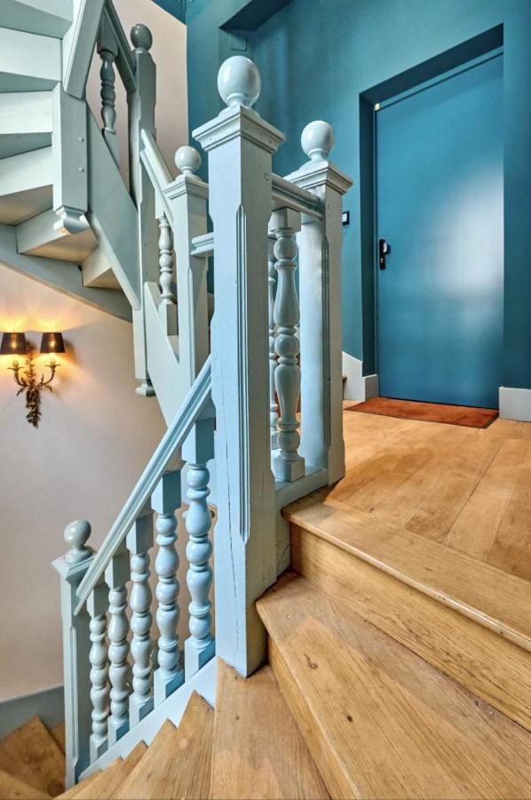 נבר Appartement Montagnon - Les Suites Du Palais - Classe 4 Etoiles, Parking Prive, Vue Cathedrale, 3 Chambres, Primo C0Nciergerie מראה חיצוני תמונה