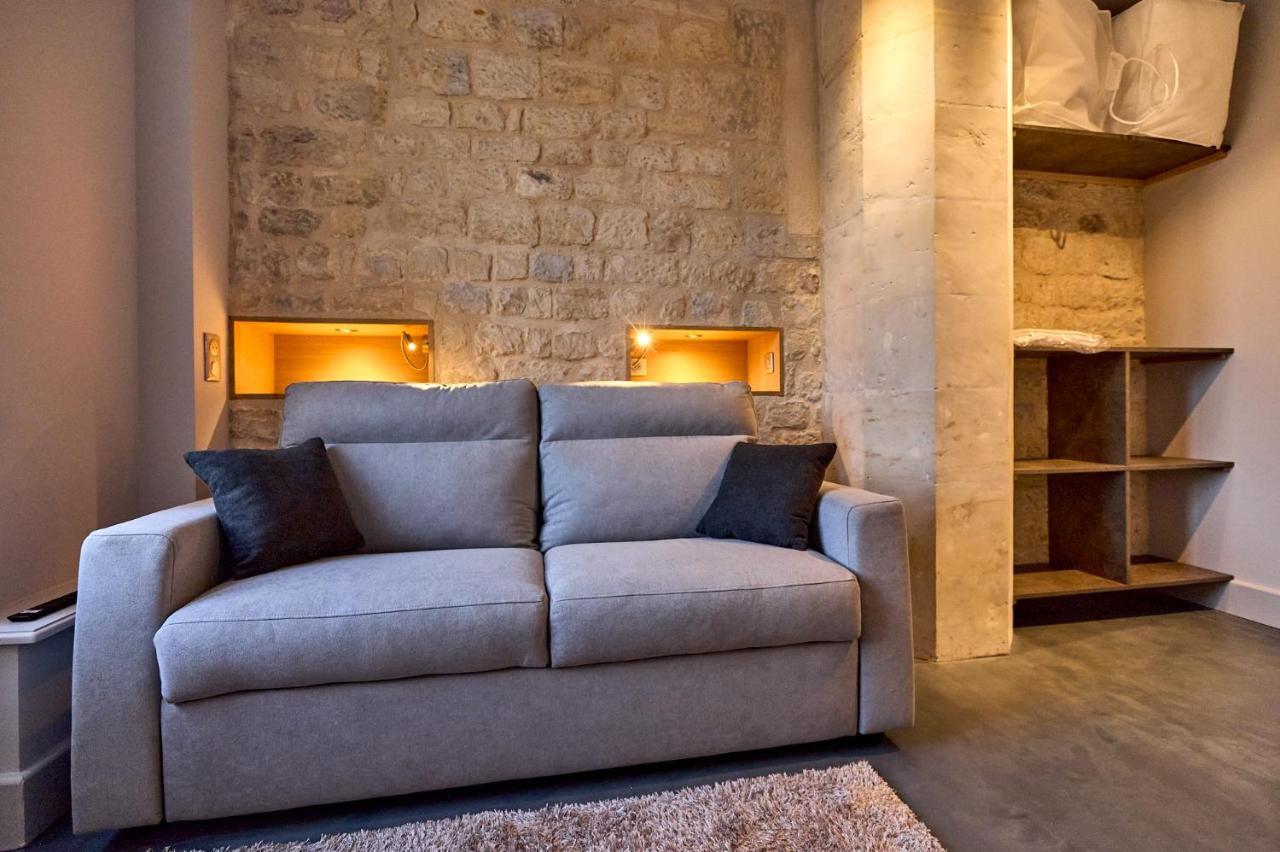 נבר Appartement Montagnon - Les Suites Du Palais - Classe 4 Etoiles, Parking Prive, Vue Cathedrale, 3 Chambres, Primo C0Nciergerie מראה חיצוני תמונה