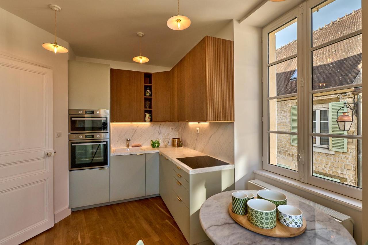 נבר Appartement Montagnon - Les Suites Du Palais - Classe 4 Etoiles, Parking Prive, Vue Cathedrale, 3 Chambres, Primo C0Nciergerie מראה חיצוני תמונה