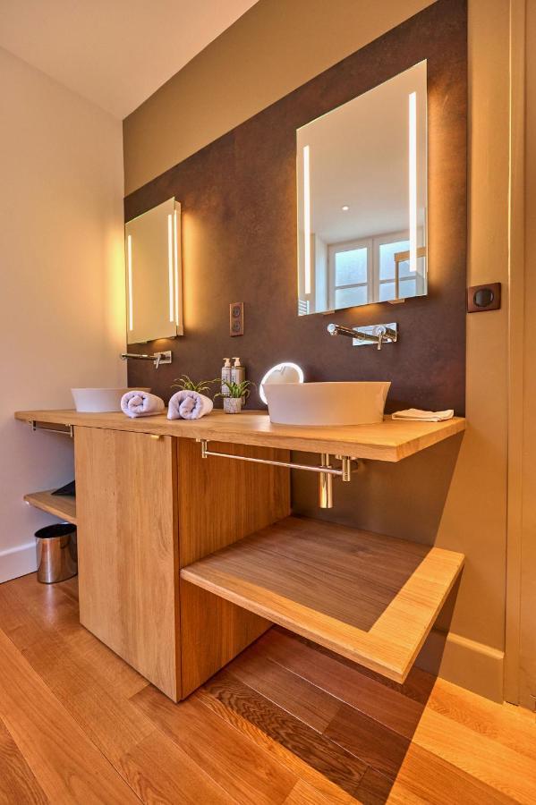 נבר Appartement Montagnon - Les Suites Du Palais - Classe 4 Etoiles, Parking Prive, Vue Cathedrale, 3 Chambres, Primo C0Nciergerie מראה חיצוני תמונה